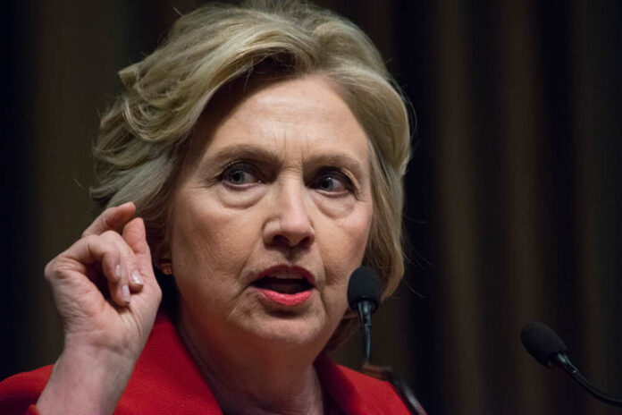 New,York,,Usa,-,April,13,,2016:,Hillary,Clinton,Dressed