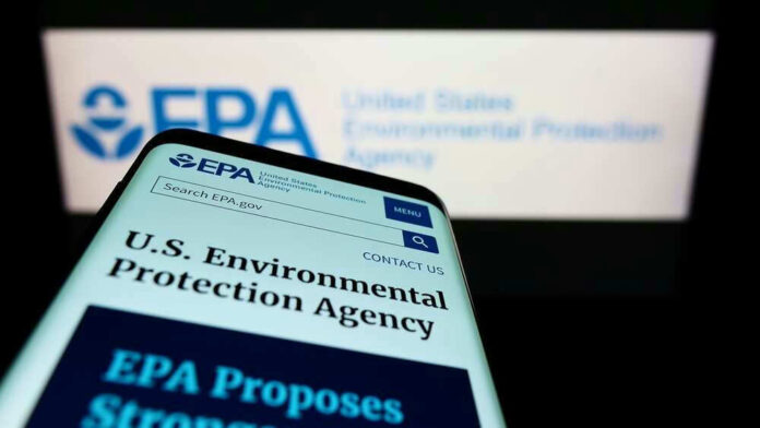shutterstock_2137672395.jpg US Environmental Protection Agency website on smartphone screen
