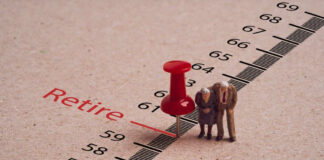 Miniature elderly figures by retire pin marker