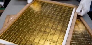 Former CIA officer accused of stashing 300 gold bars in his house